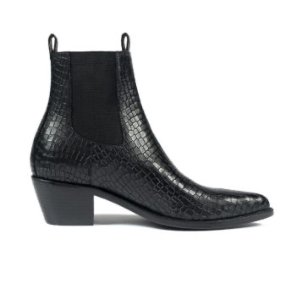 Black Crocodile Pattern Women’s  Boots